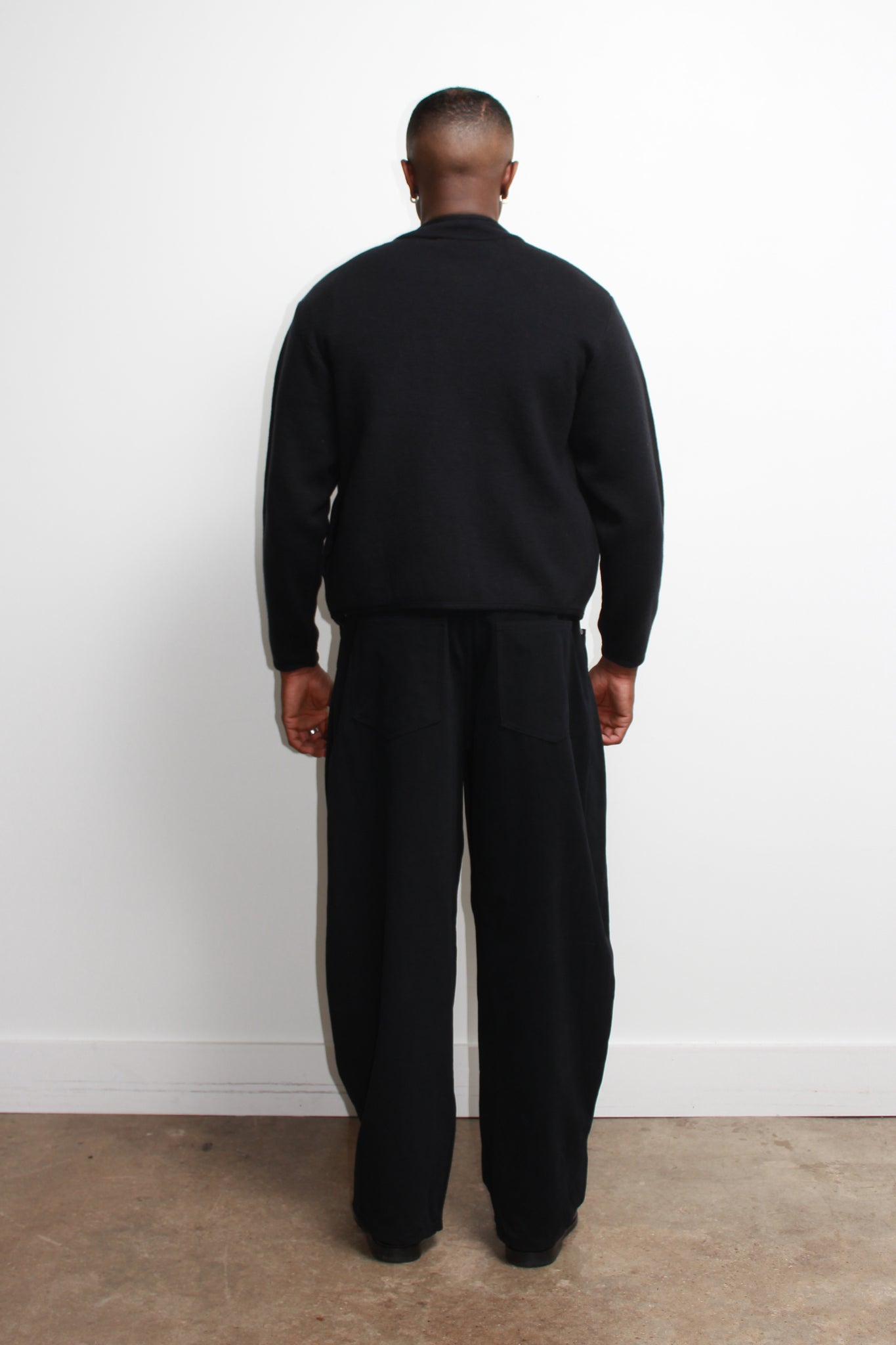 Crome Curved Barrel Leg Pant in Black