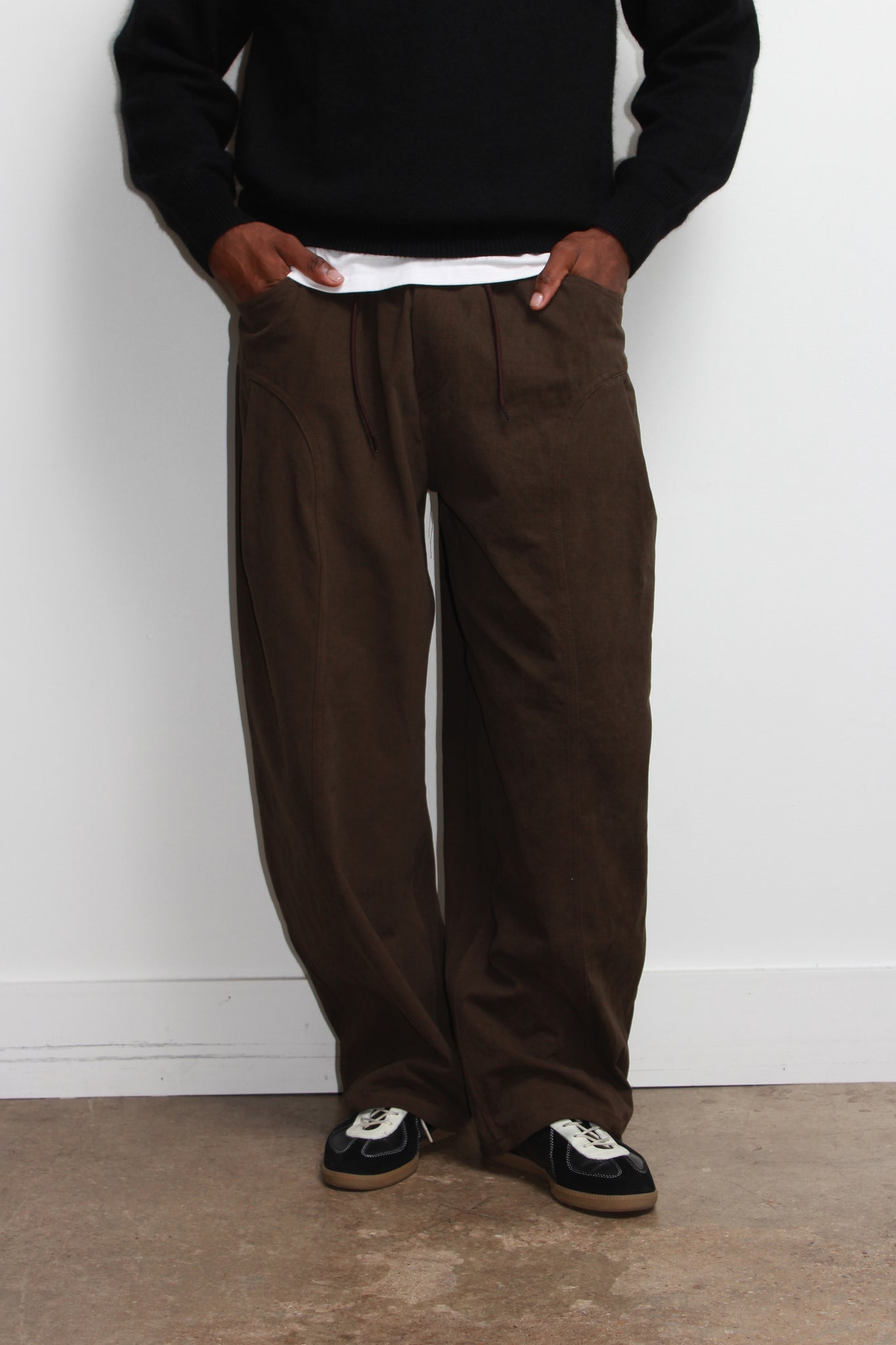 Crome Curved Barrel Leg Pant in Brown