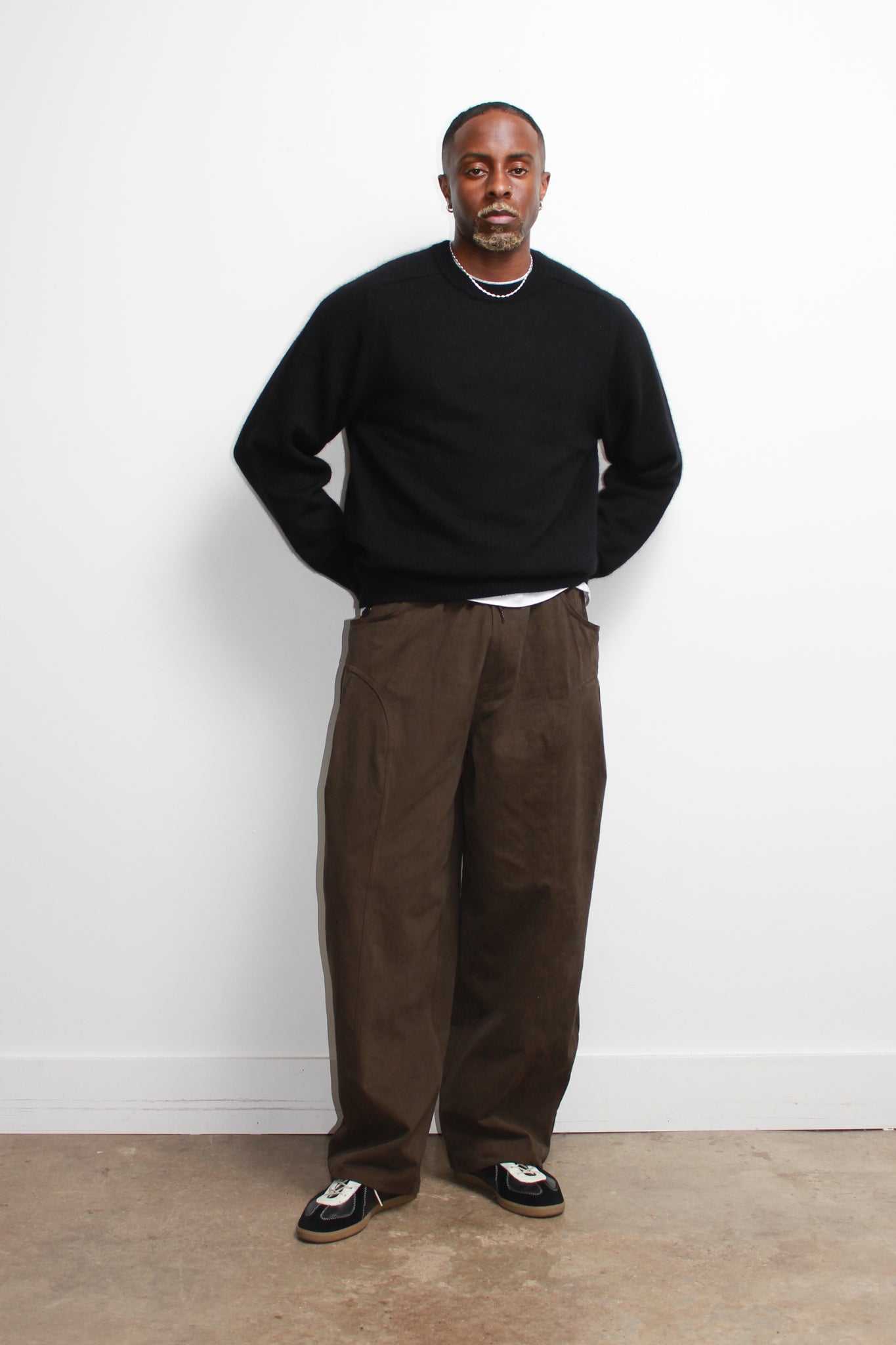 Crome Curved Barrel Leg Pant in Brown