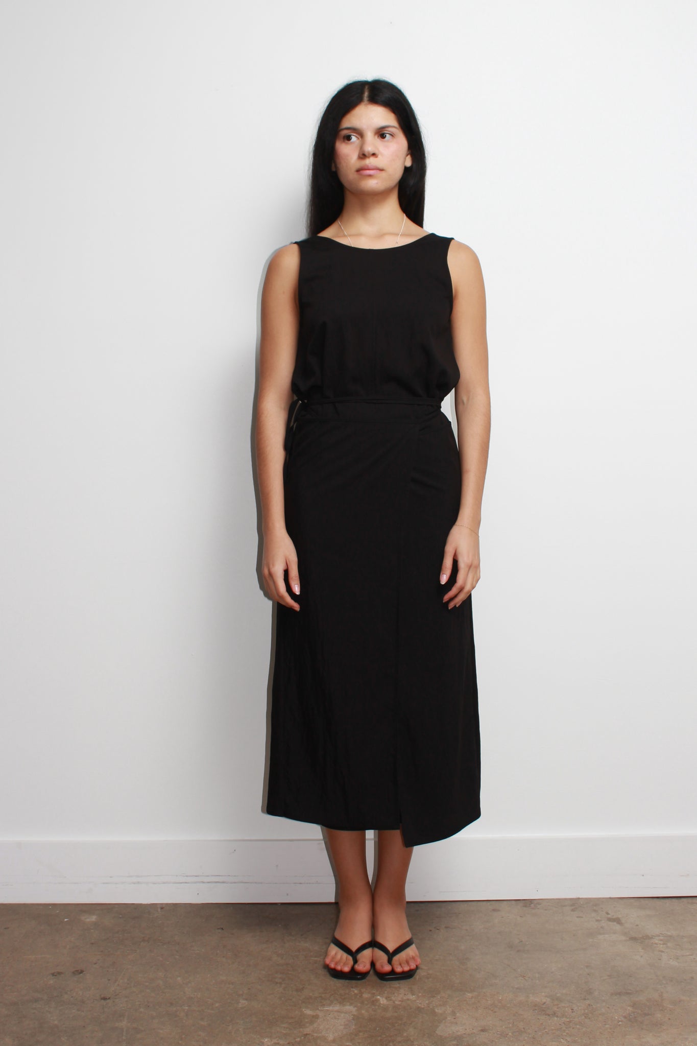 MOHHE Low Wrap Dress in Black