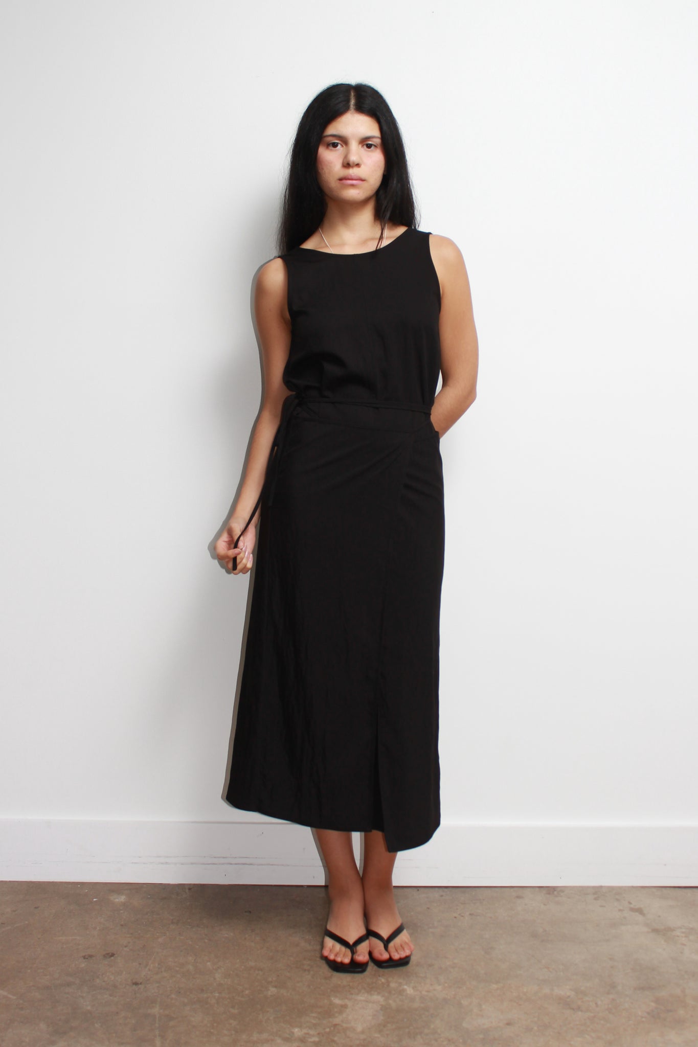 MOHHE Low Wrap Dress in Black