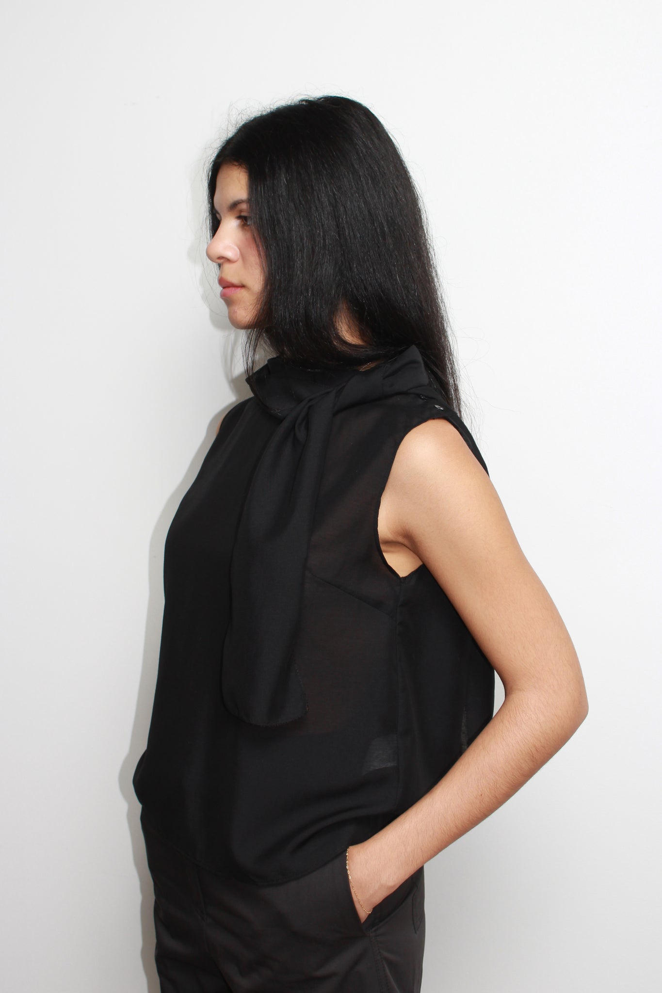 Sandy Sleeveless Top in White