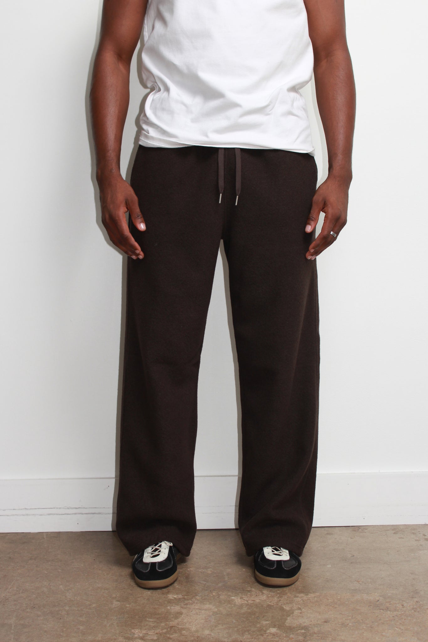 Wool Straight leg pants in Brown