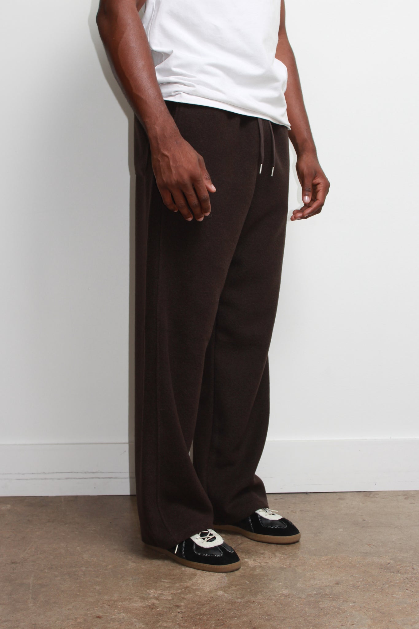Wool Straight leg pants in Brown