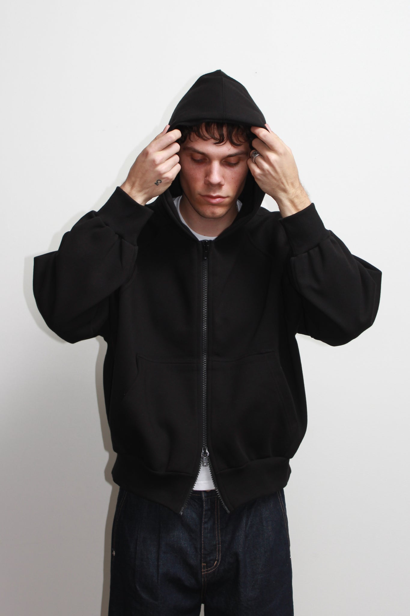 Oversized Crop Hoodie in Black
