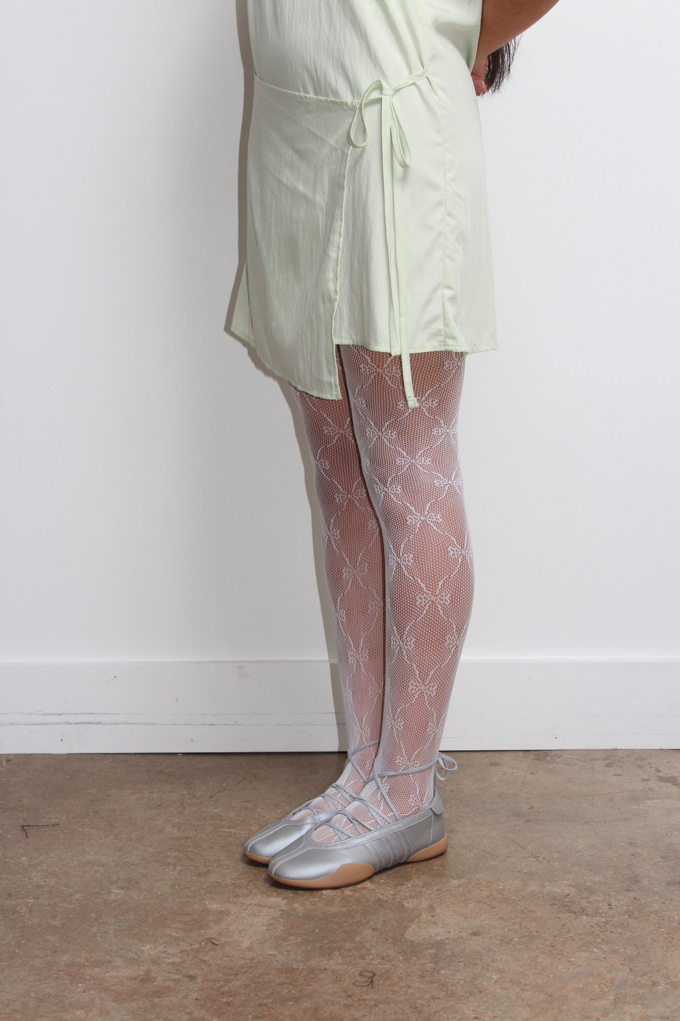 Lia Ribbon Lace Tights in White