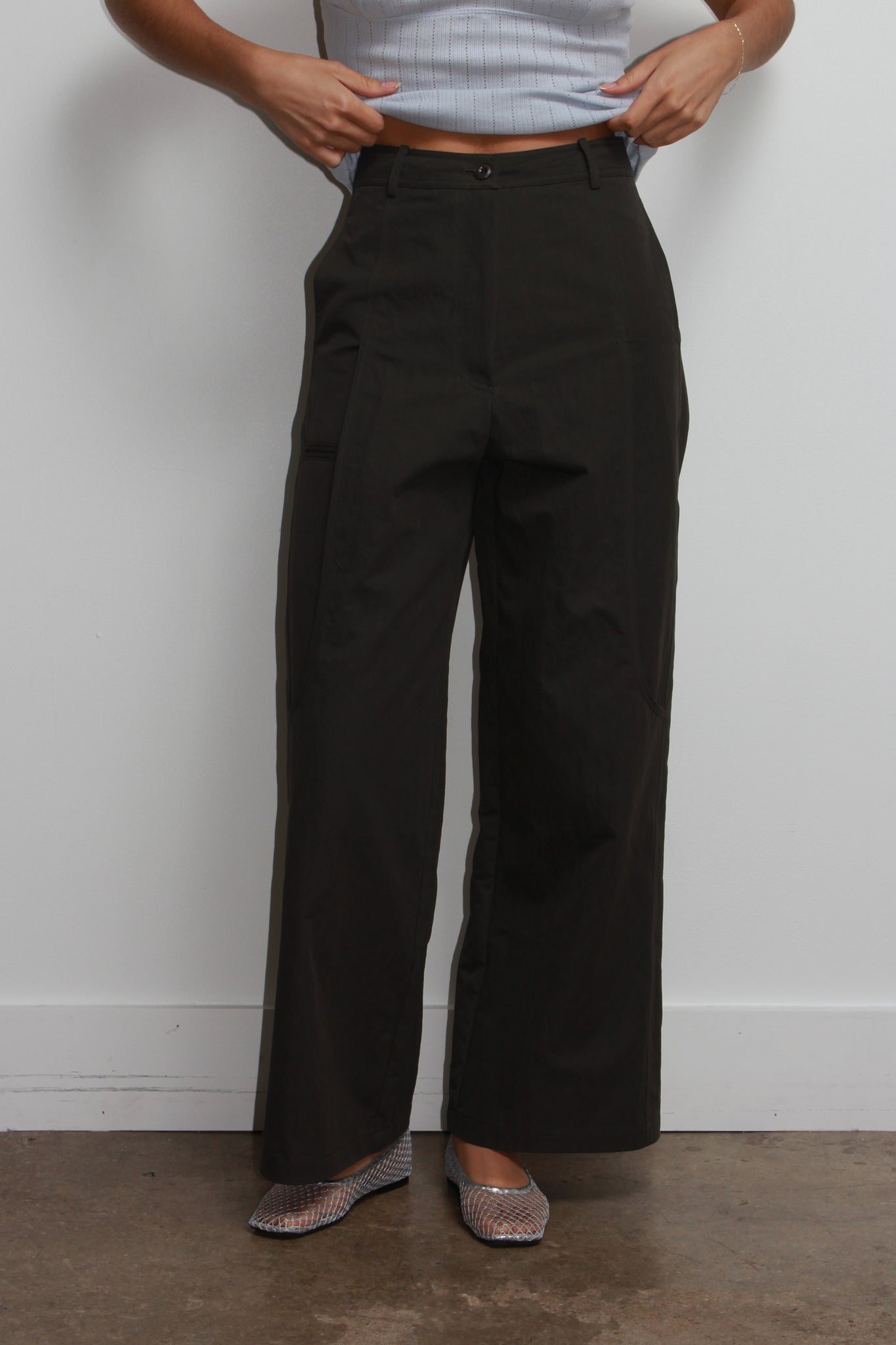Mute Wide Straight Leg Pants in Charcoal