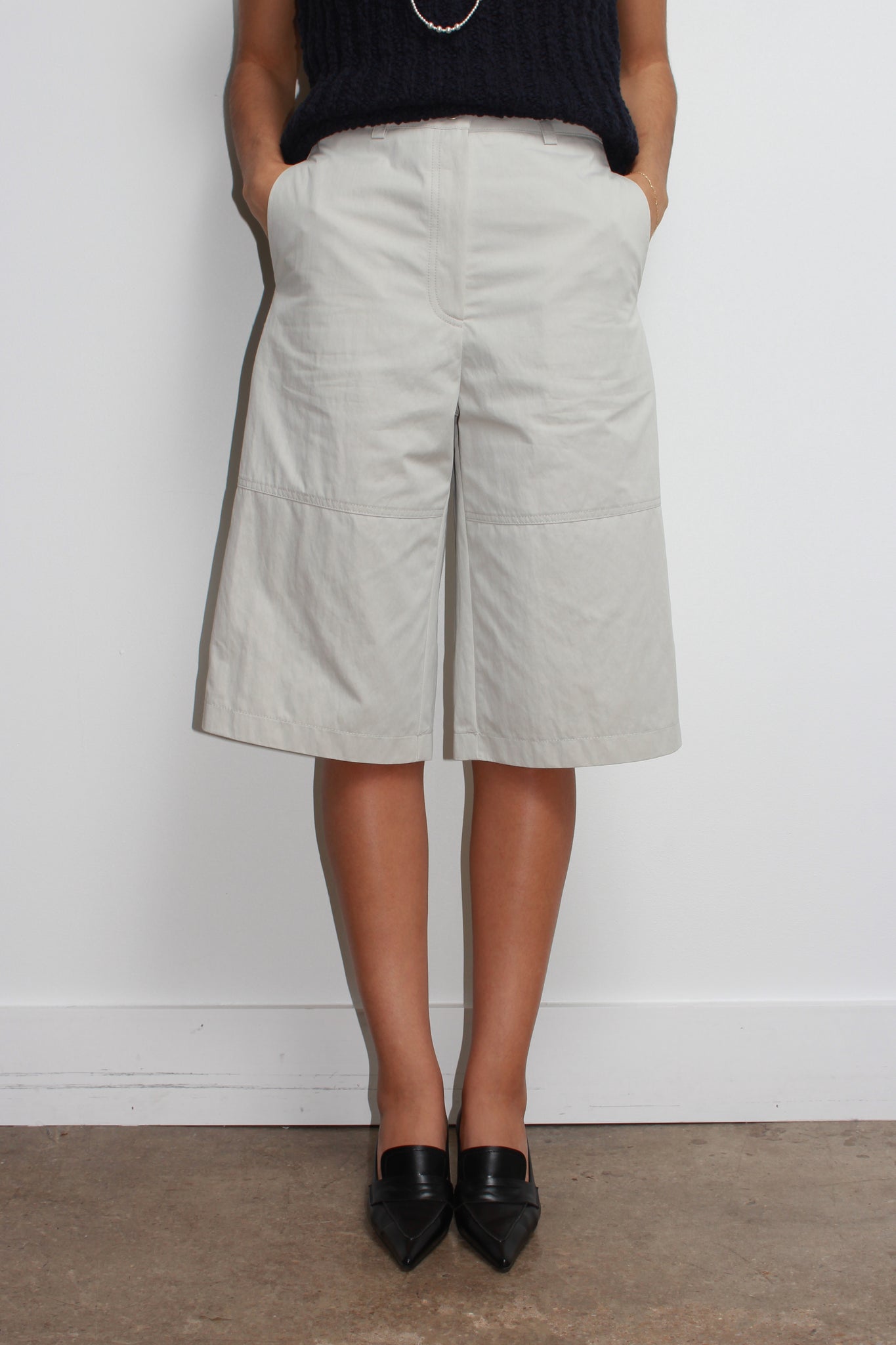 Nova Bermuda Capri Shorts in Light Grey