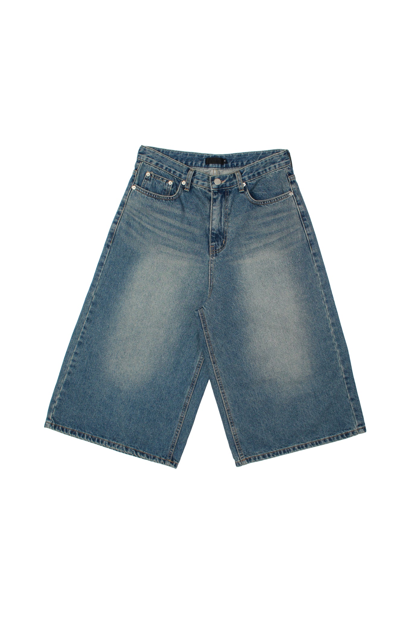 Capri Mid wash Bermuda Shorts