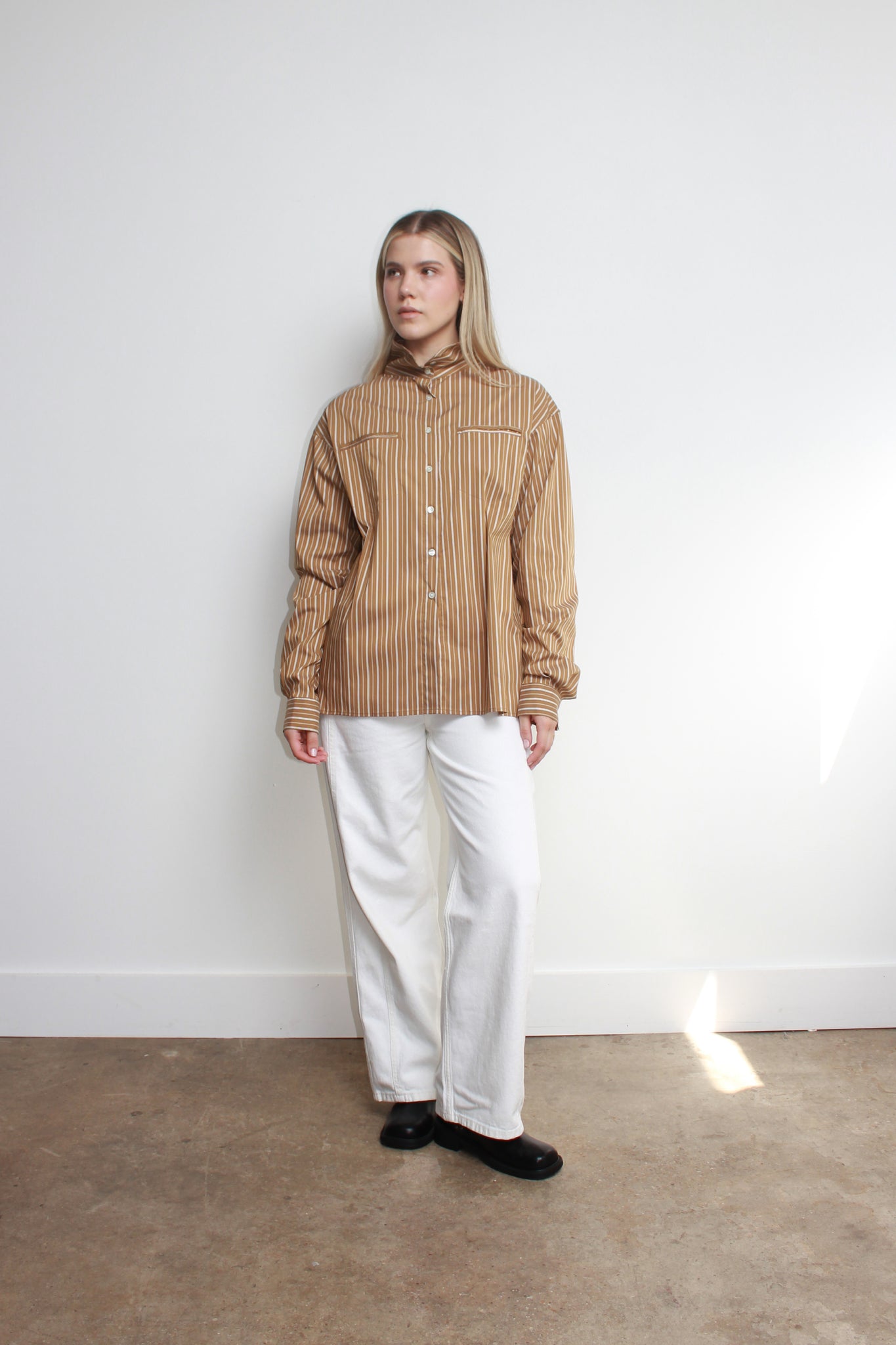 Moa High Neck Stripe Shirt in Brown