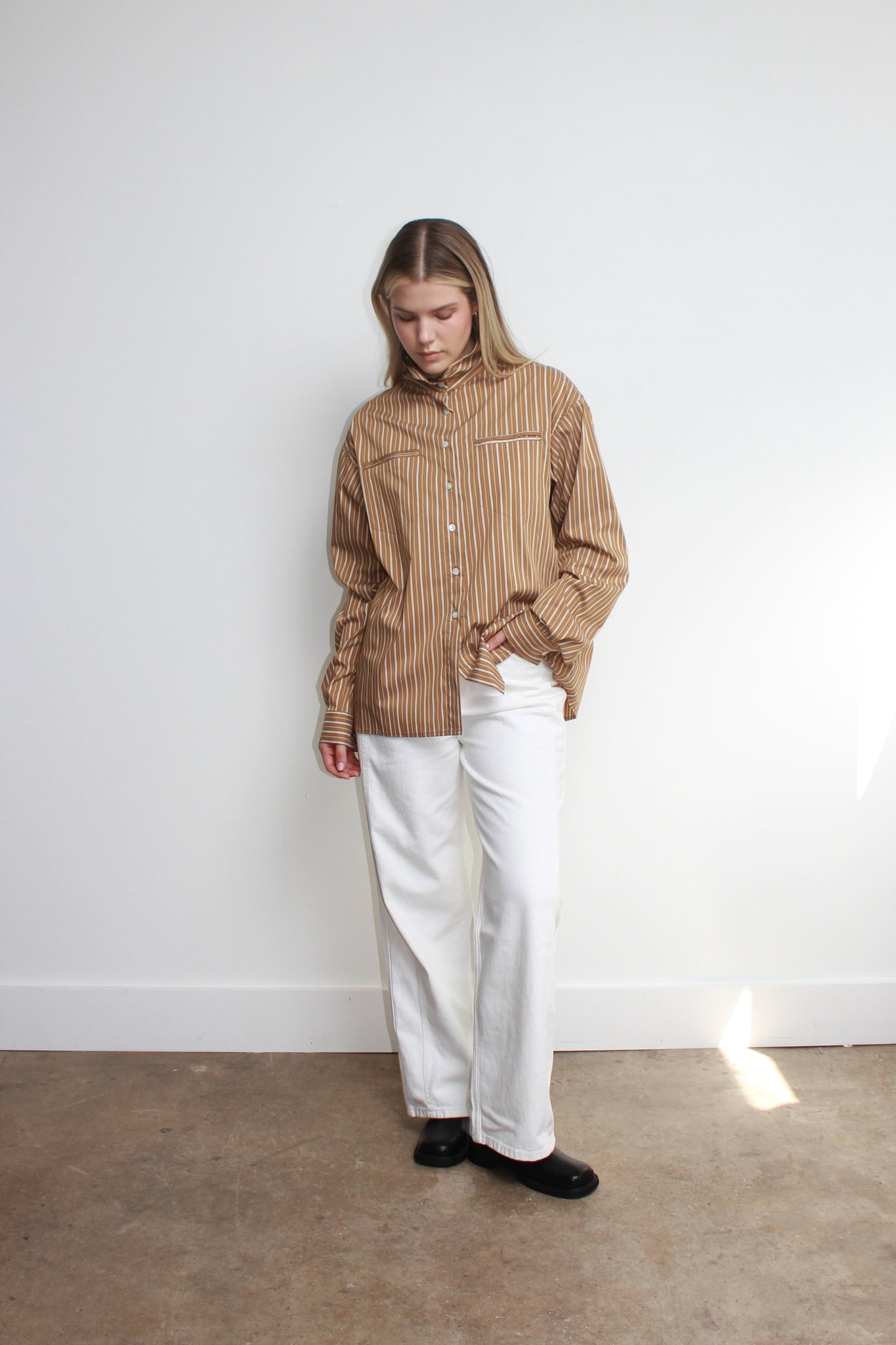 Moa High Neck Stripe Shirt in Brown