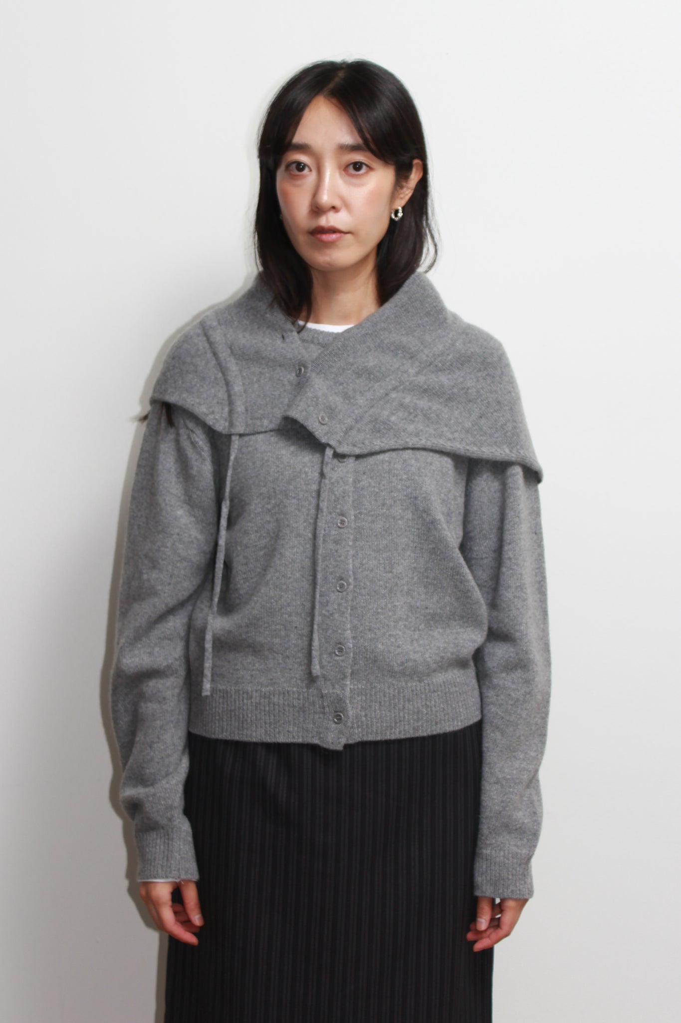 Moh Rounded Cardigan in Grey