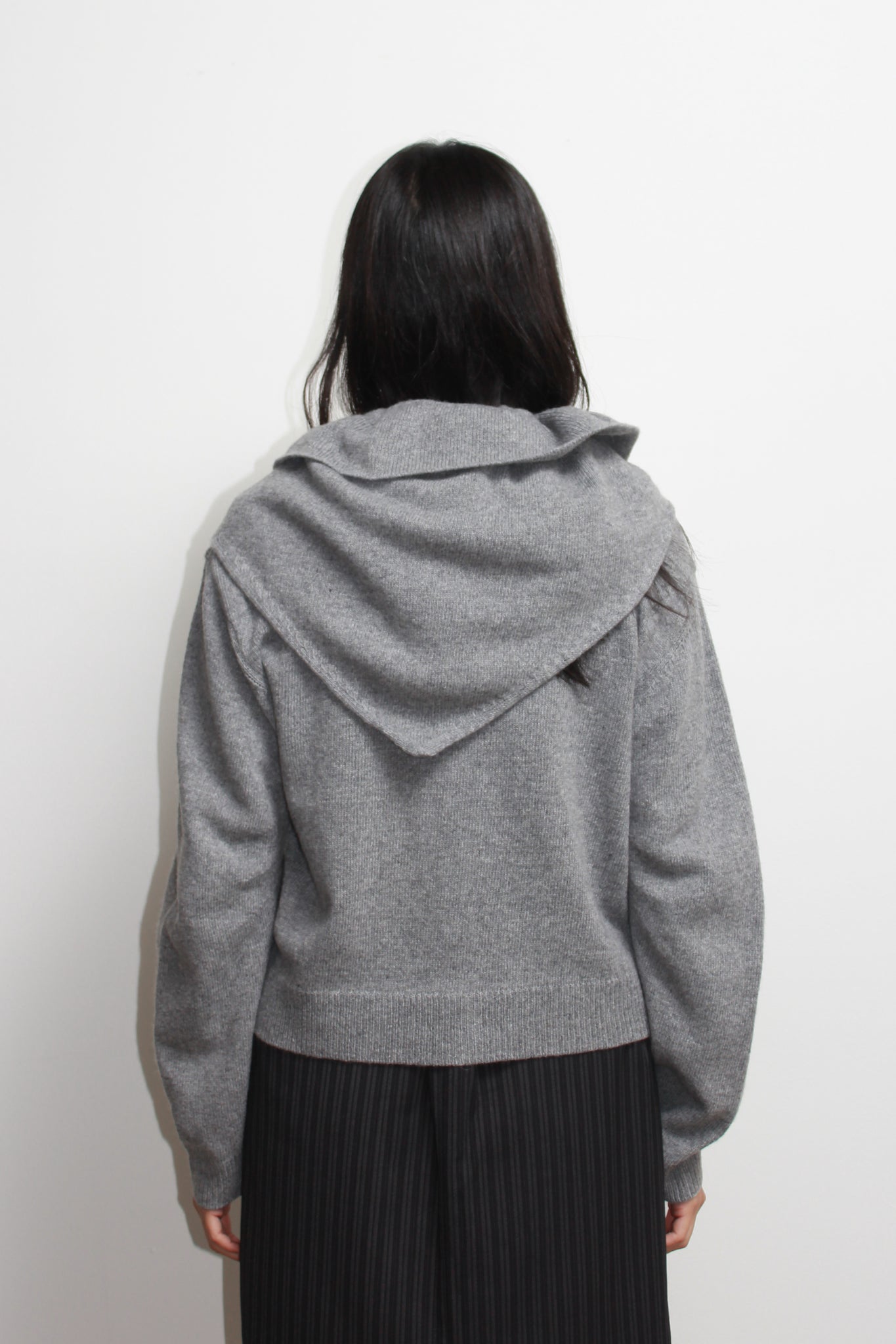 Moh Rounded Cardigan in Grey