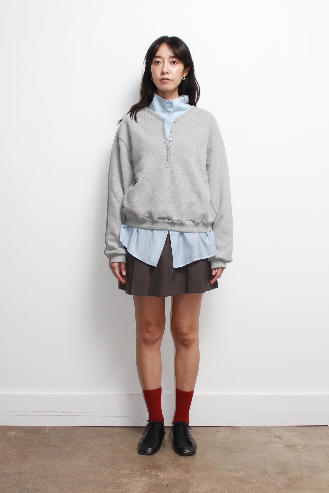 Youth V-neck Sweatshirt in Melange Grey