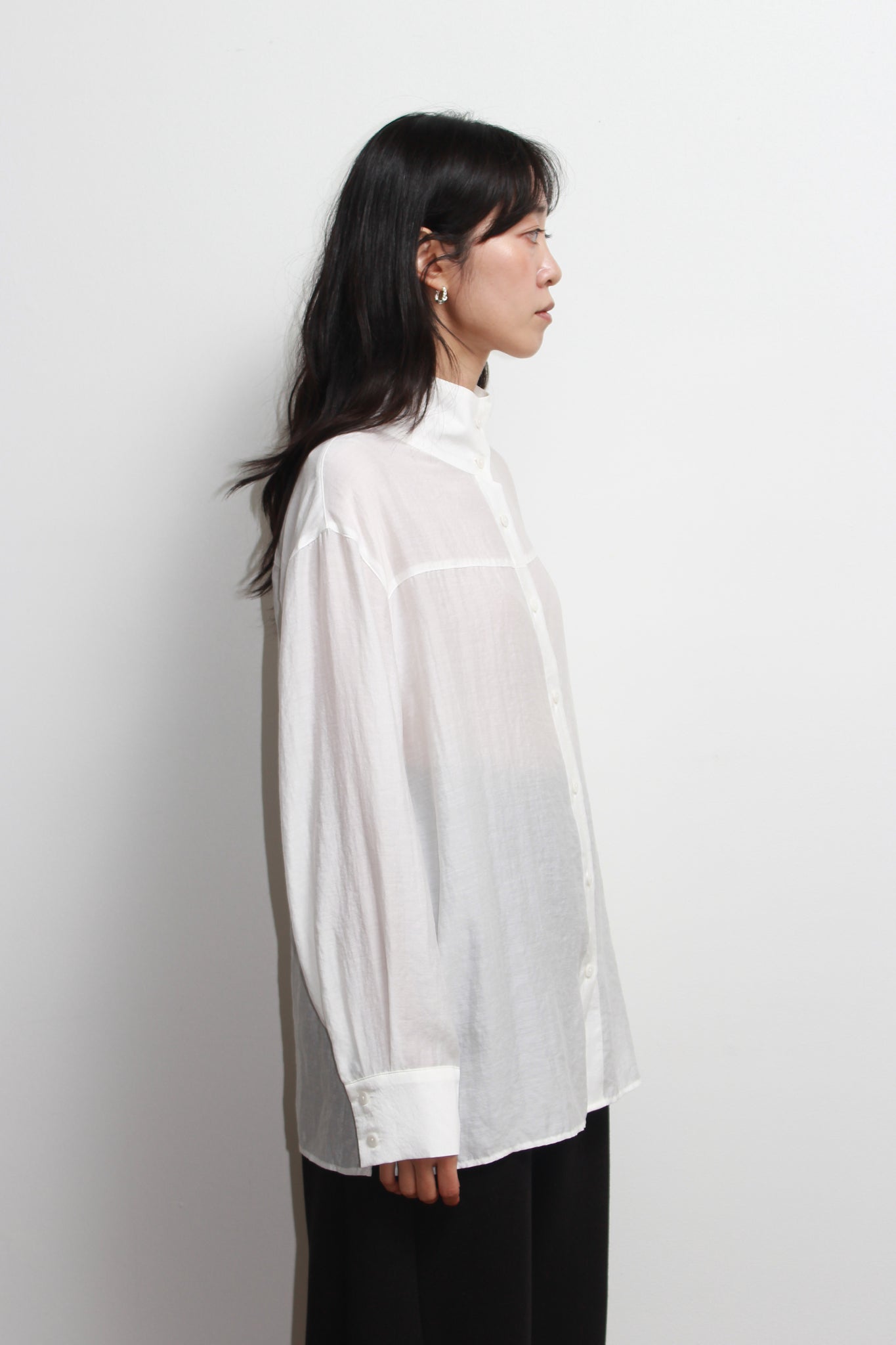 Lake Mockneck Scarf Shirt in Off white
