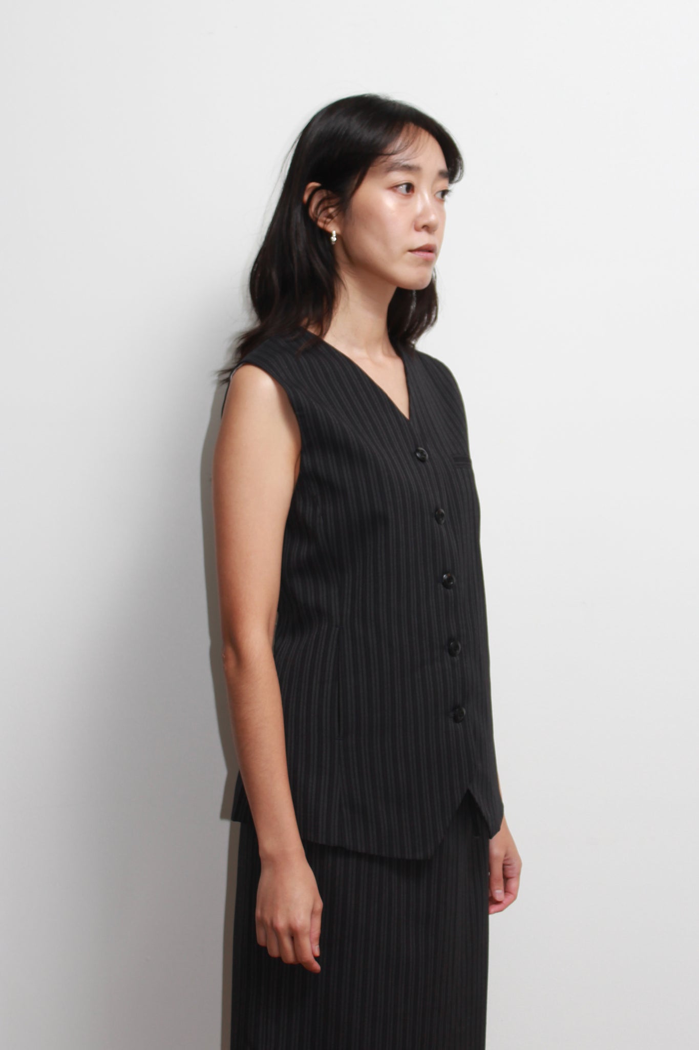 Mood Stripe Vest in Charcoal