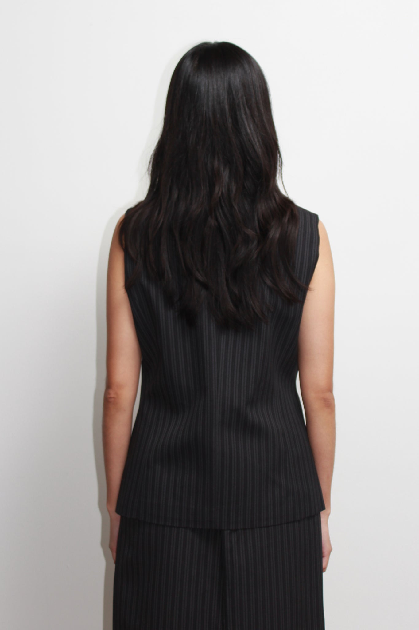 Mood Stripe Vest in Charcoal