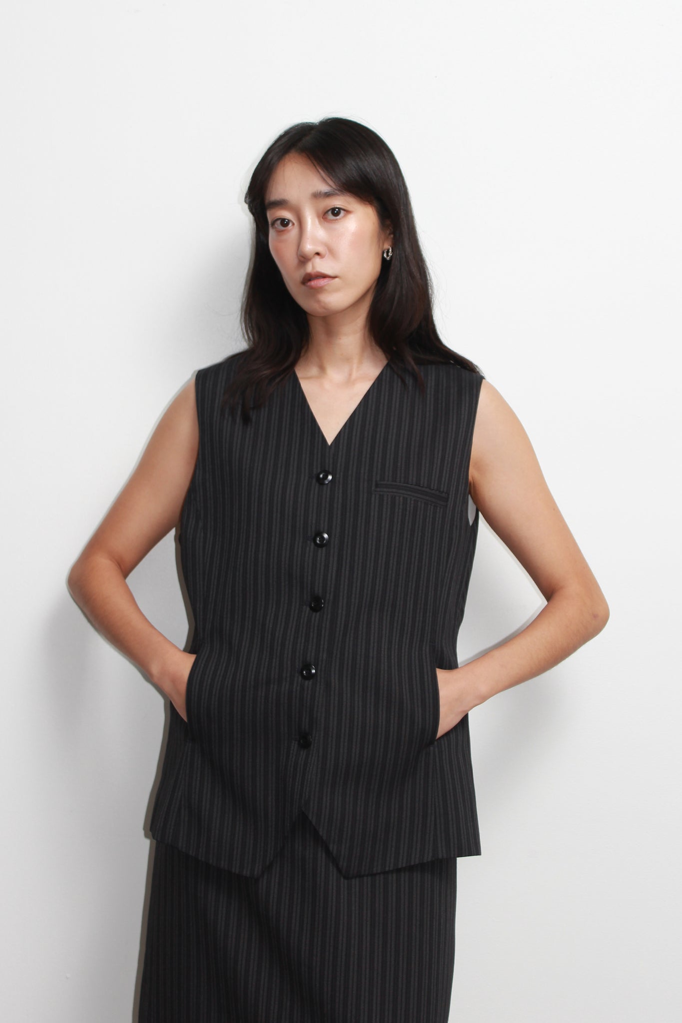 Mood Stripe Vest in Charcoal