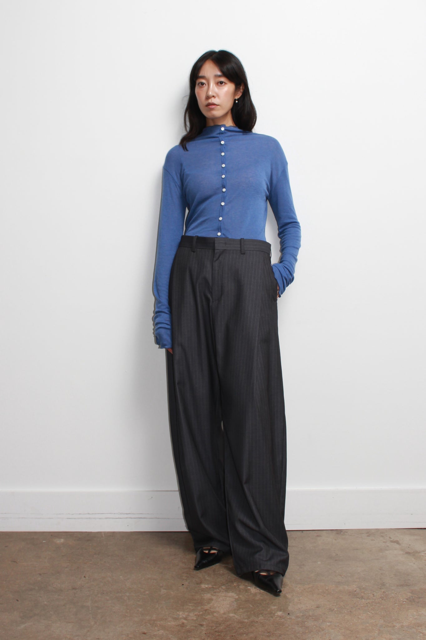 Jenna Pin Stripe Pin-Tuck Trouser in Charcoal