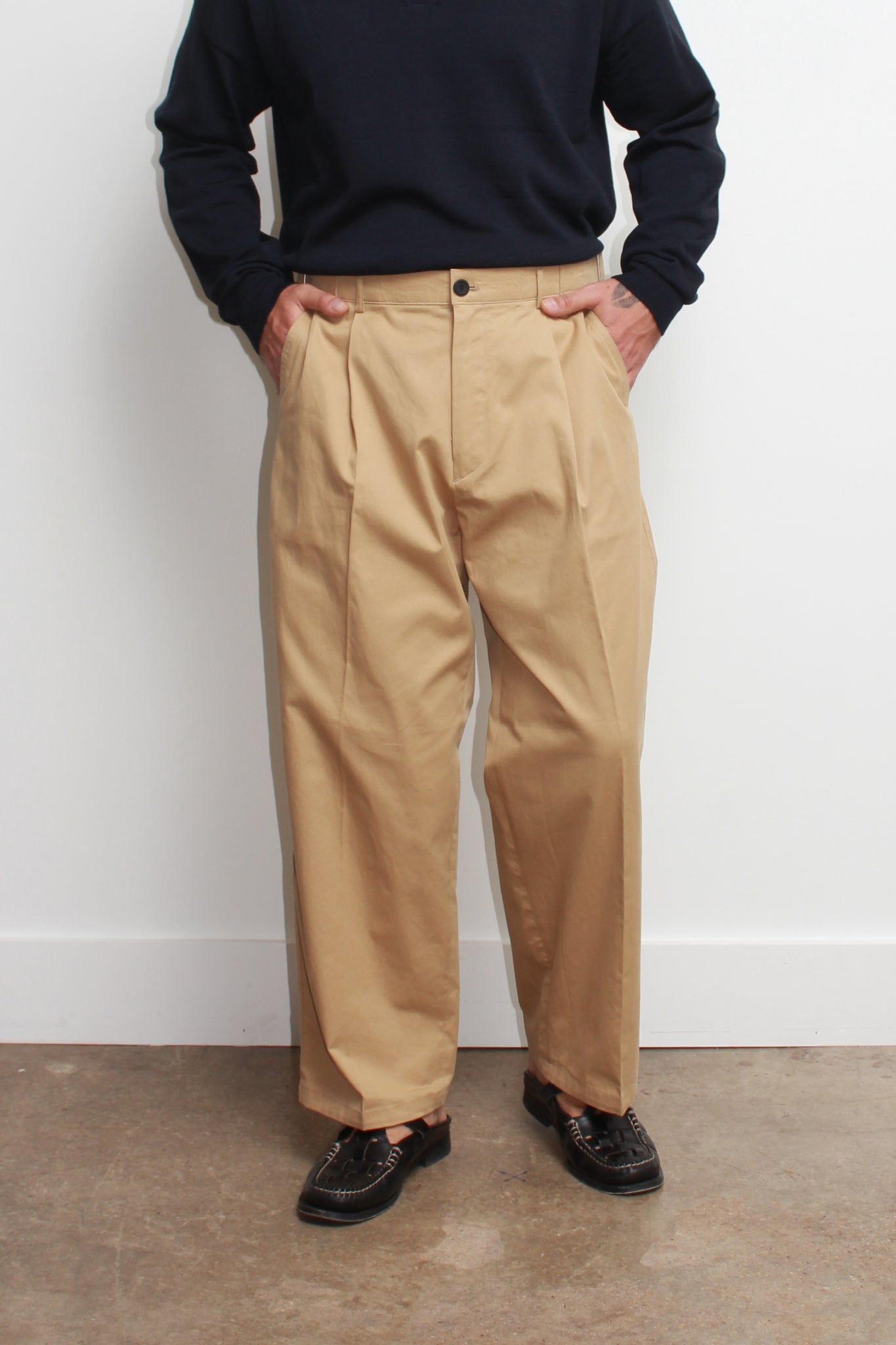 Moore Bizo Cotton Pants in Khaki