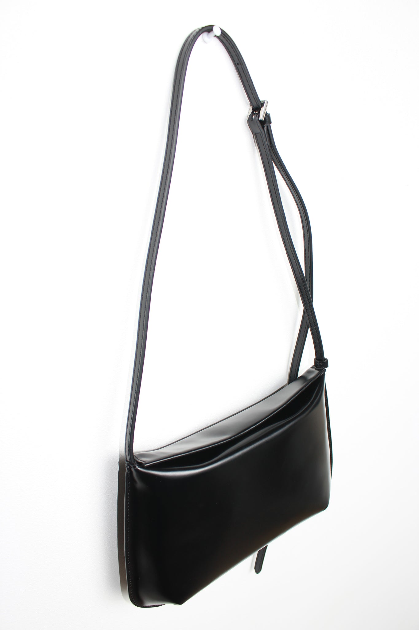 Dearni Shoulder/ Cross Bag in Black