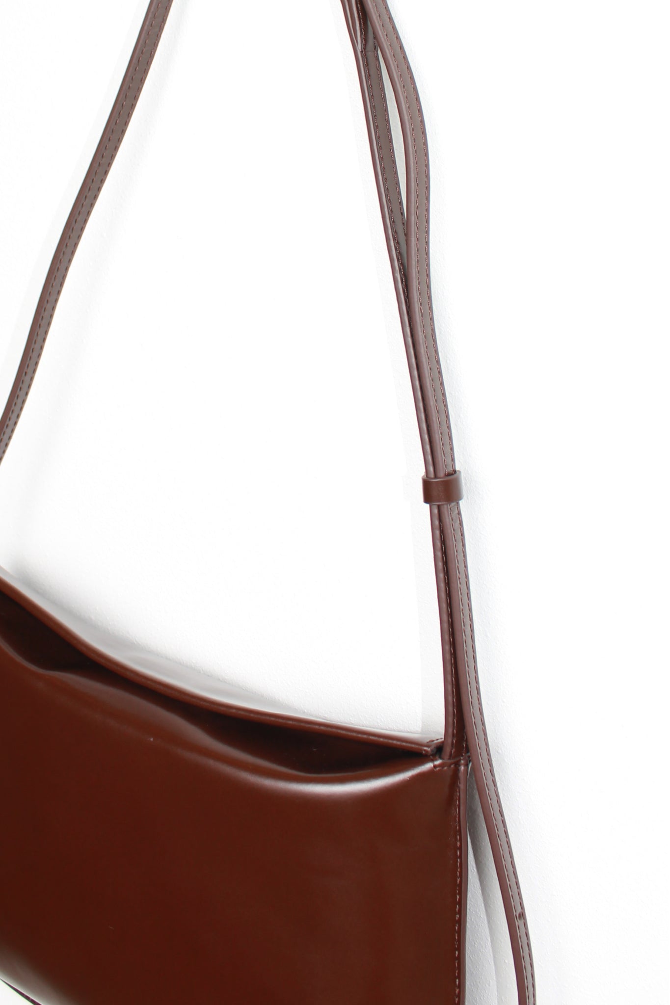 Dearni Shoulder/ Cross Bag in Brown