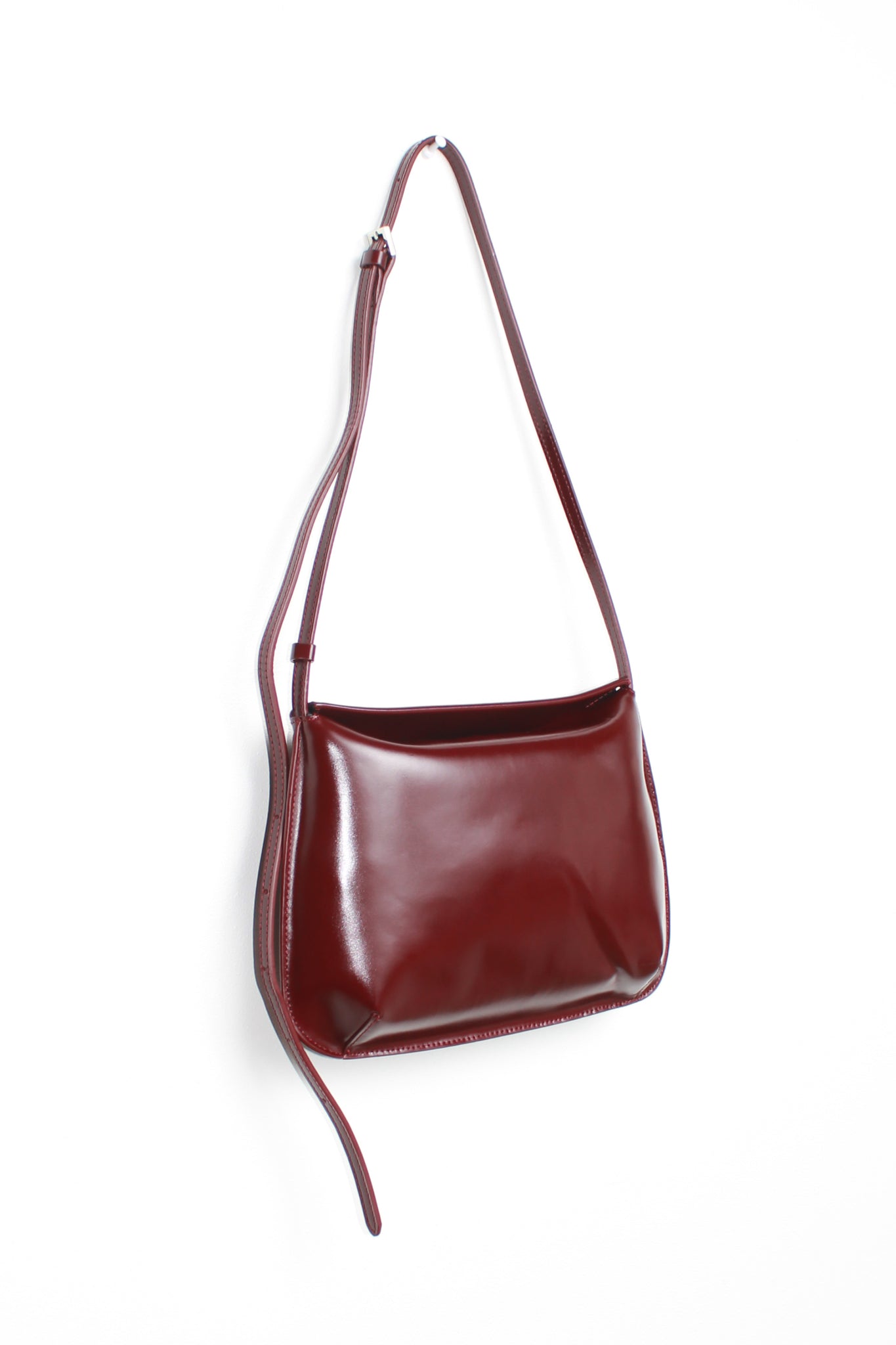 Dearni Shoulder/ Cross Bag in Burgundy