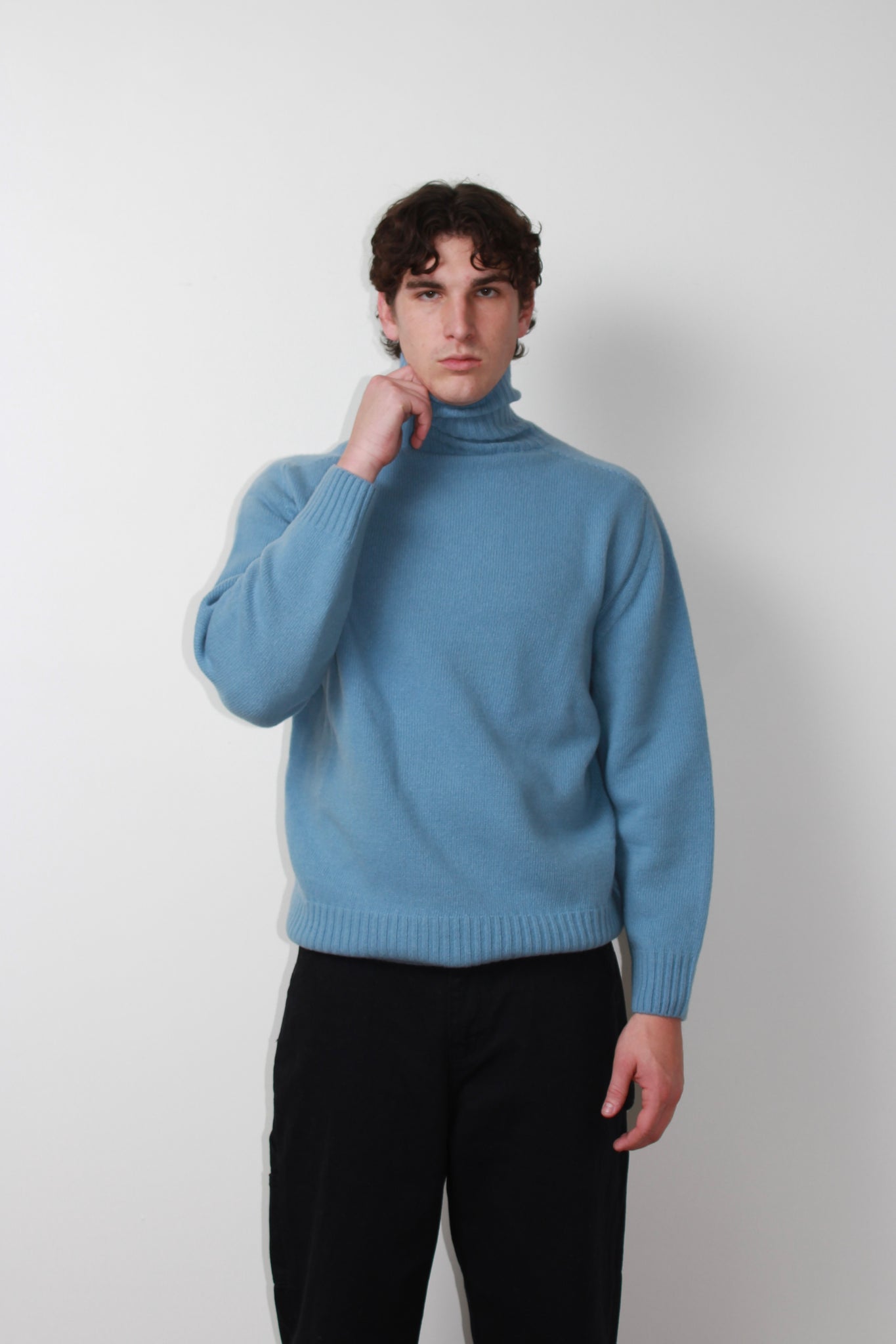 Whole garment Fine wool Turtleneck Sweater in Light Blue