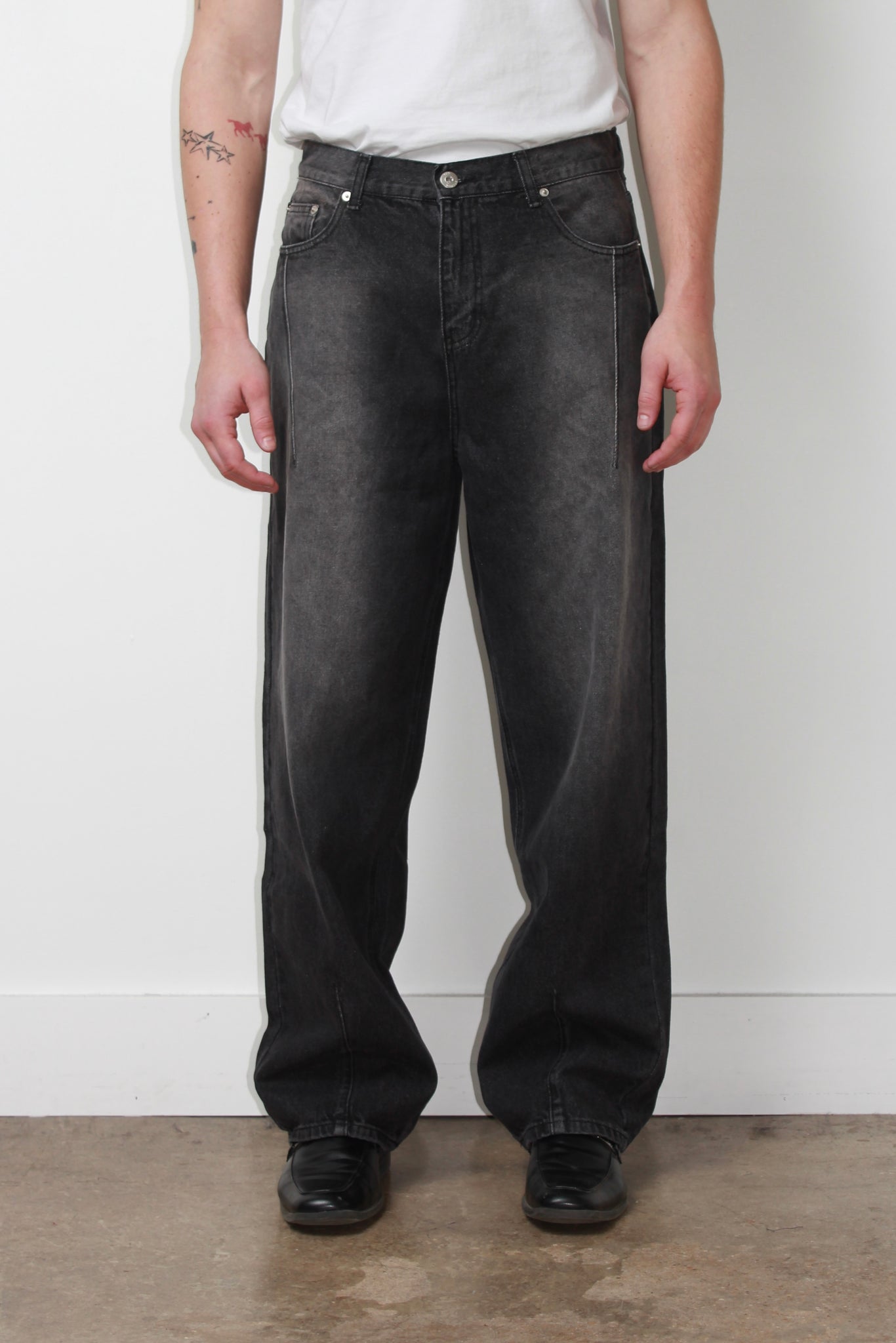 Sake Straight Leg Jeans in Black Wash