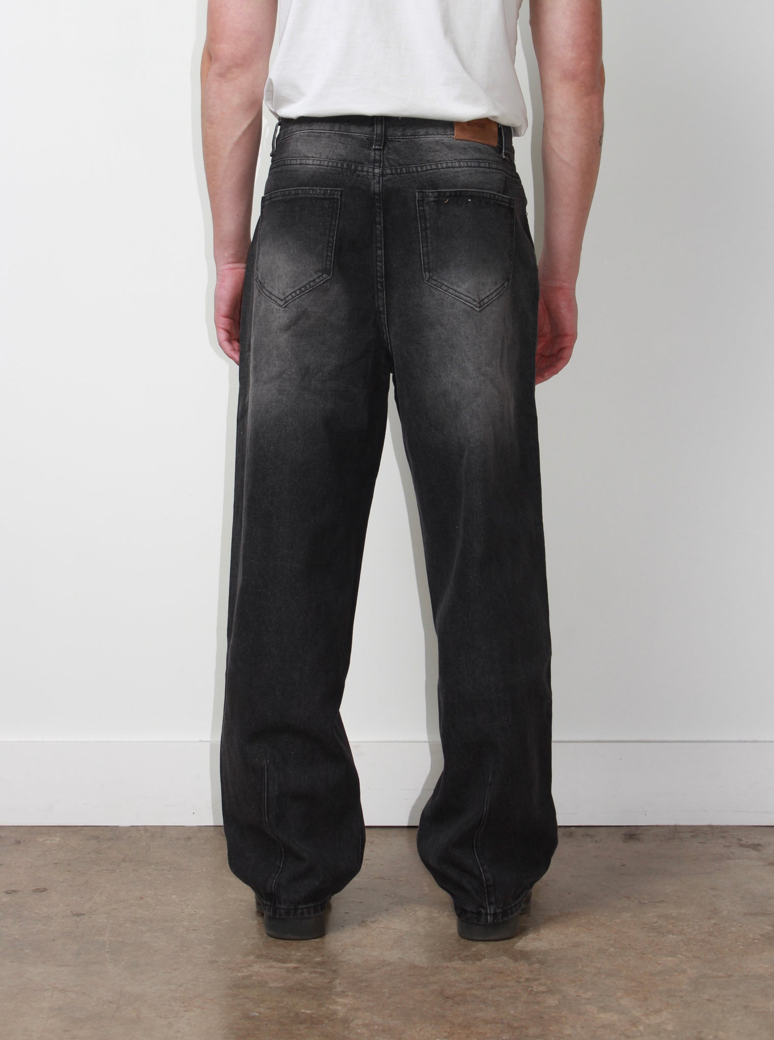 Sake Straight Leg Jeans in Black Wash