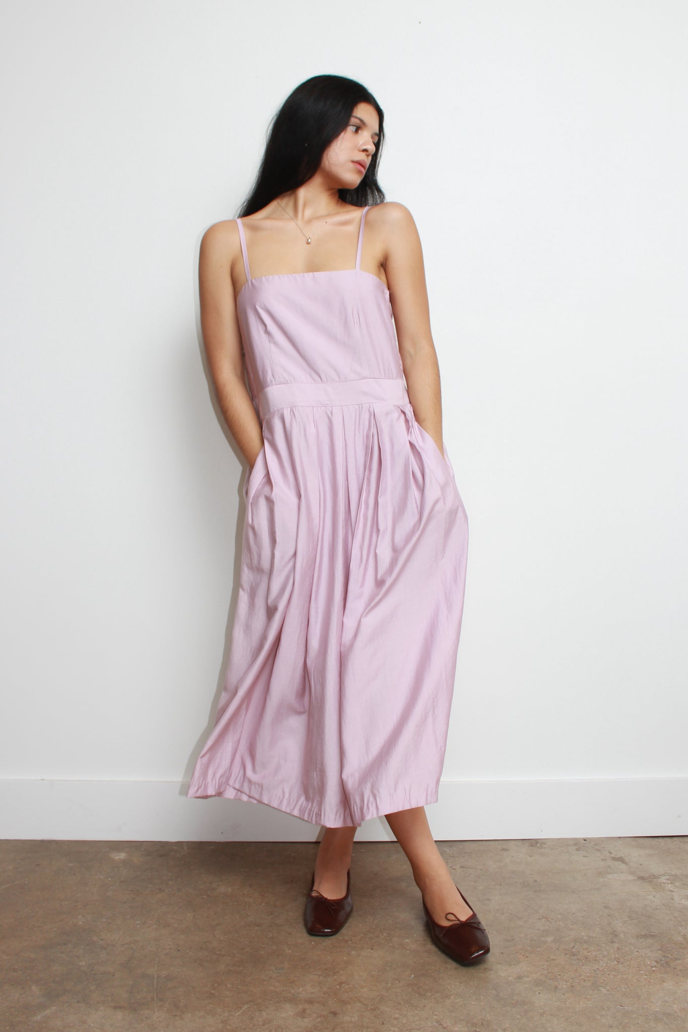 Roaming Dress in Violet pink