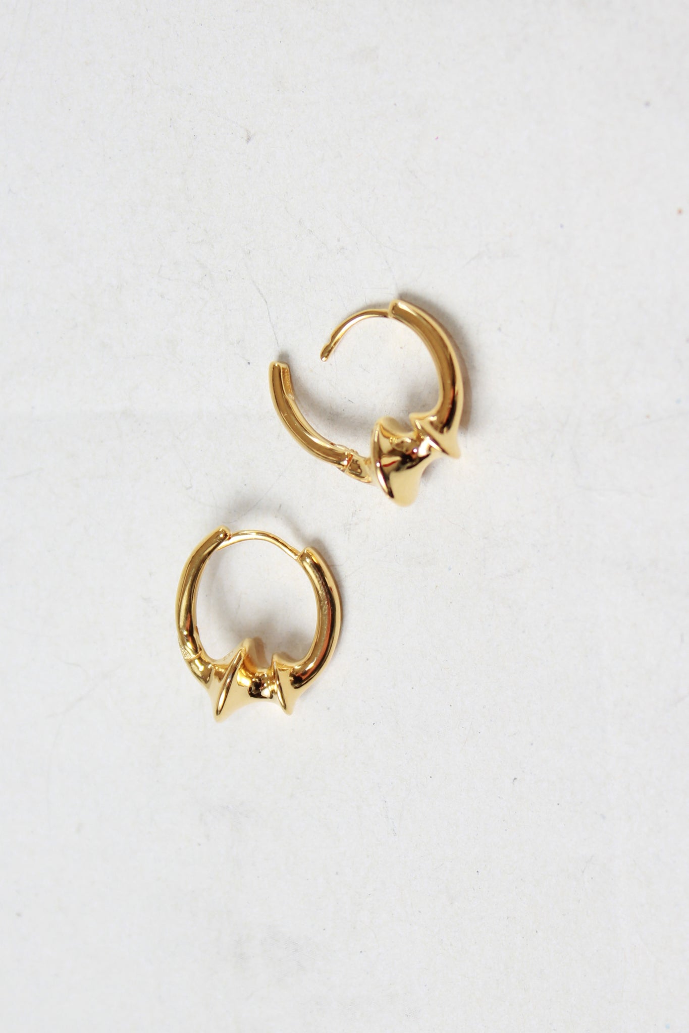 Saturn Earring in Gold