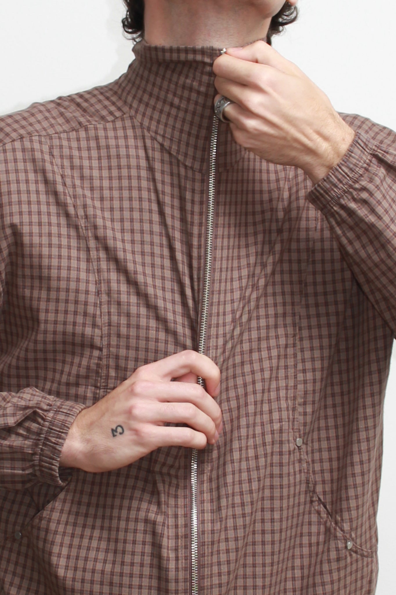 Kai Plaid Zipper Shirket in Brown