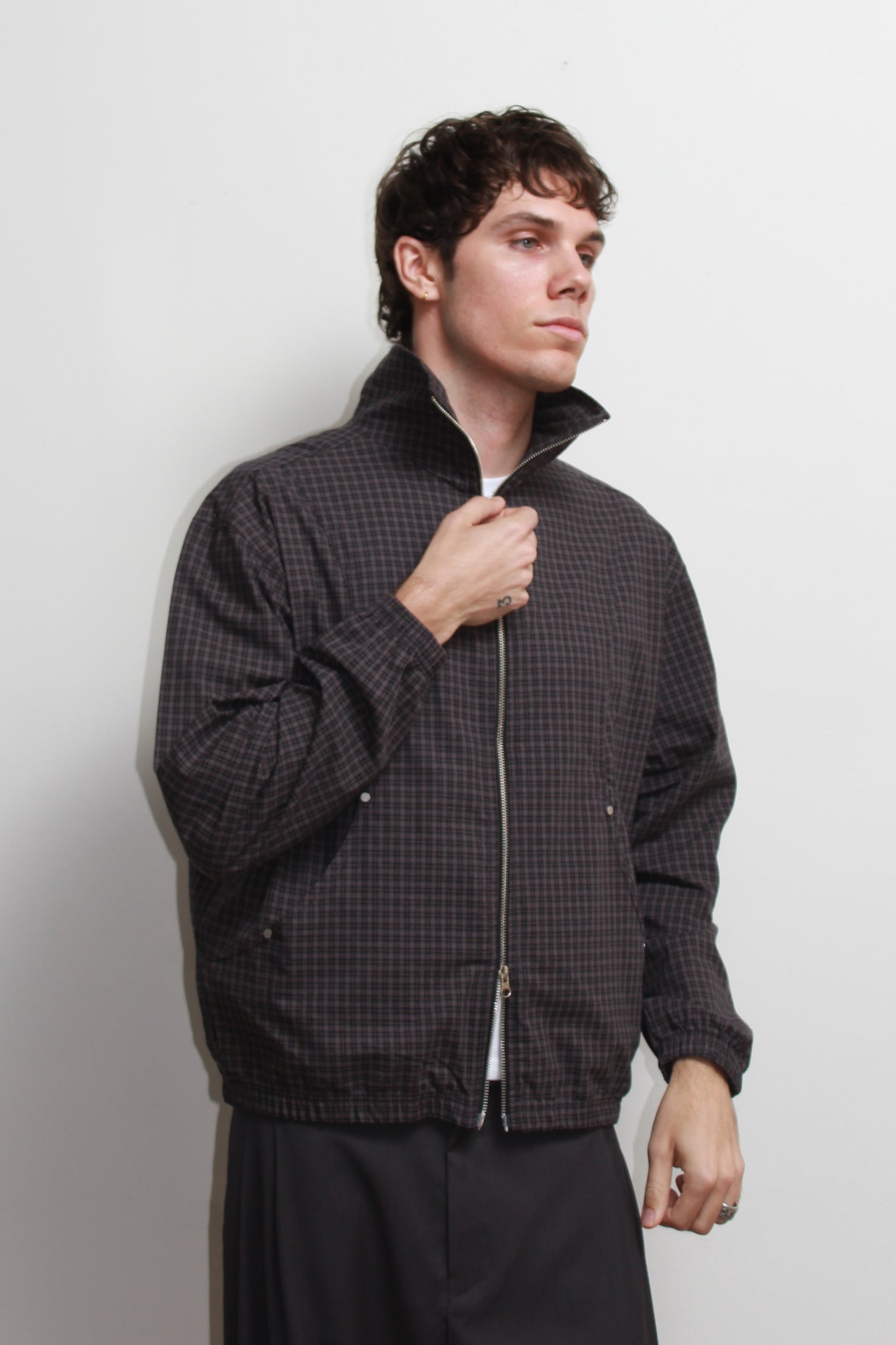 Kai Plaid Zipper Shirket in Navy