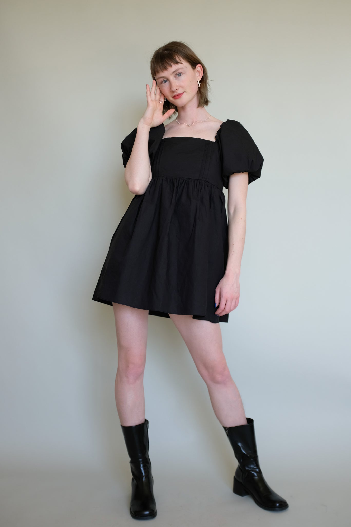 Puff sleeve mini dress in Black