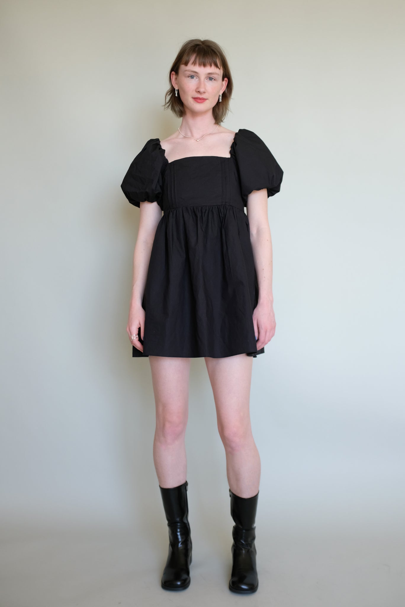 Puff sleeve mini dress in Black