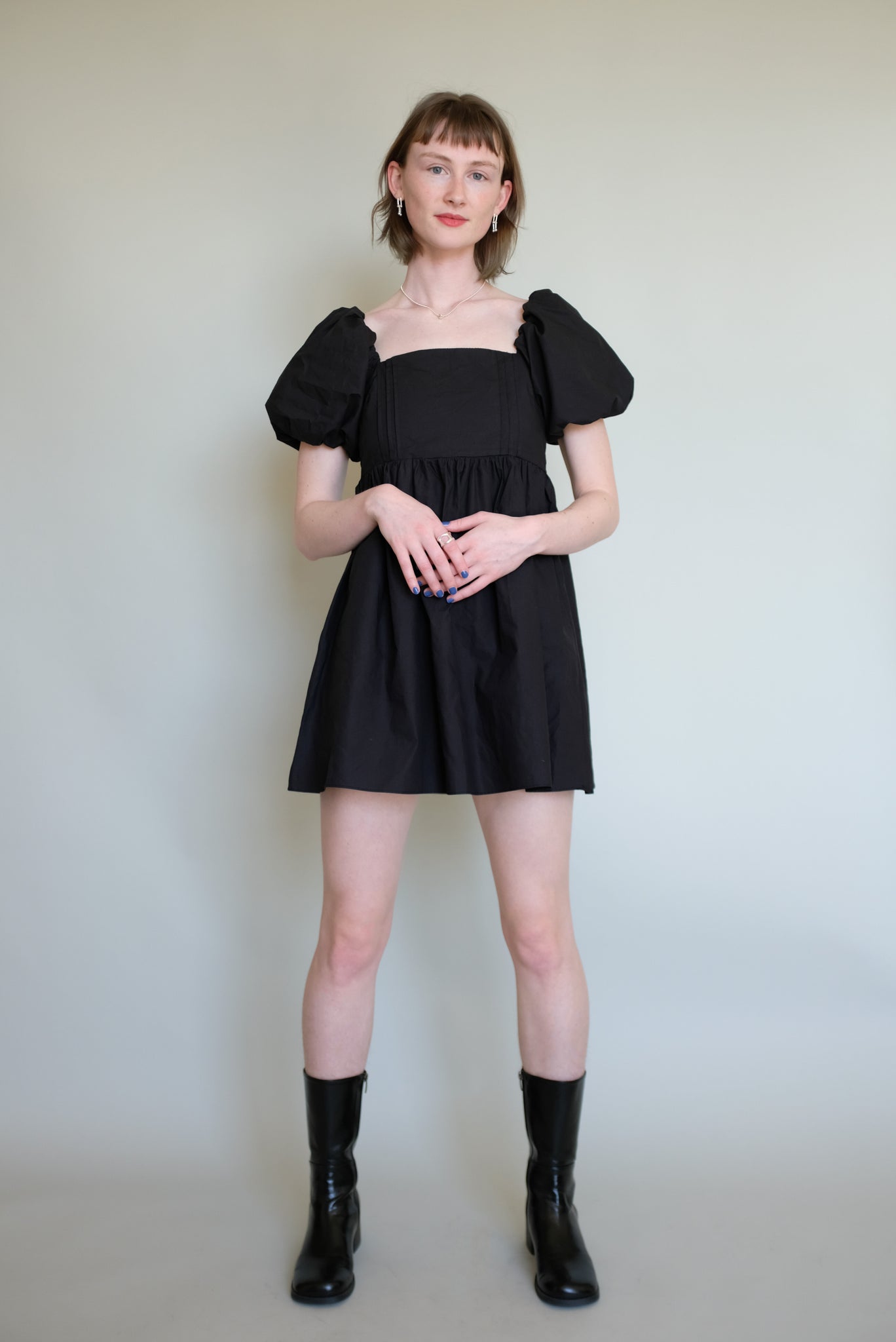 Puff sleeve mini dress in Black
