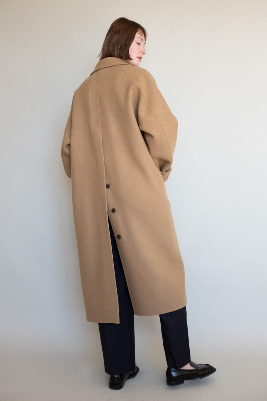 Handmade) Oversized Unisex Coat in Camel