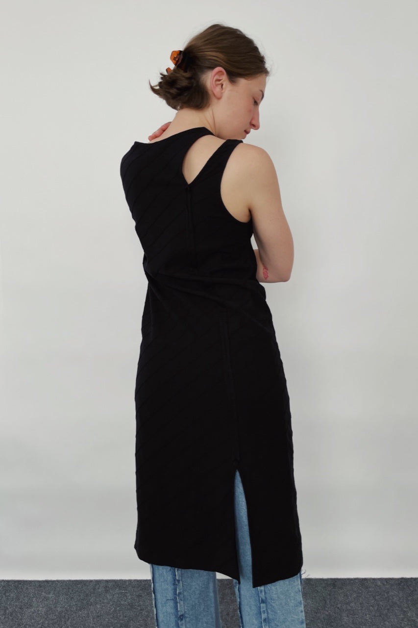 ONE-SHOULDER CUT-OUT DRESS BY THEOPEN PRODUCT IN BLACK