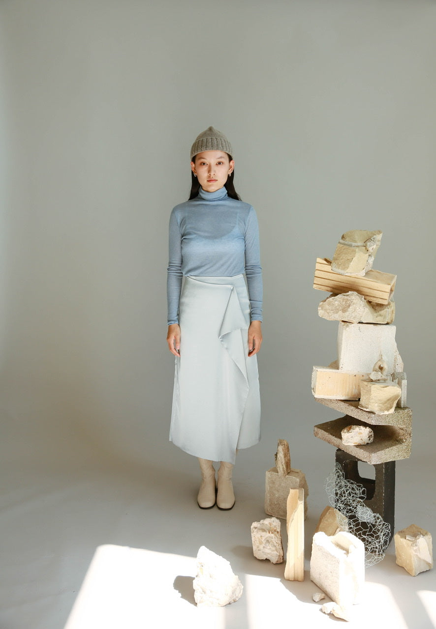 Wave Silky Skirt in blue
