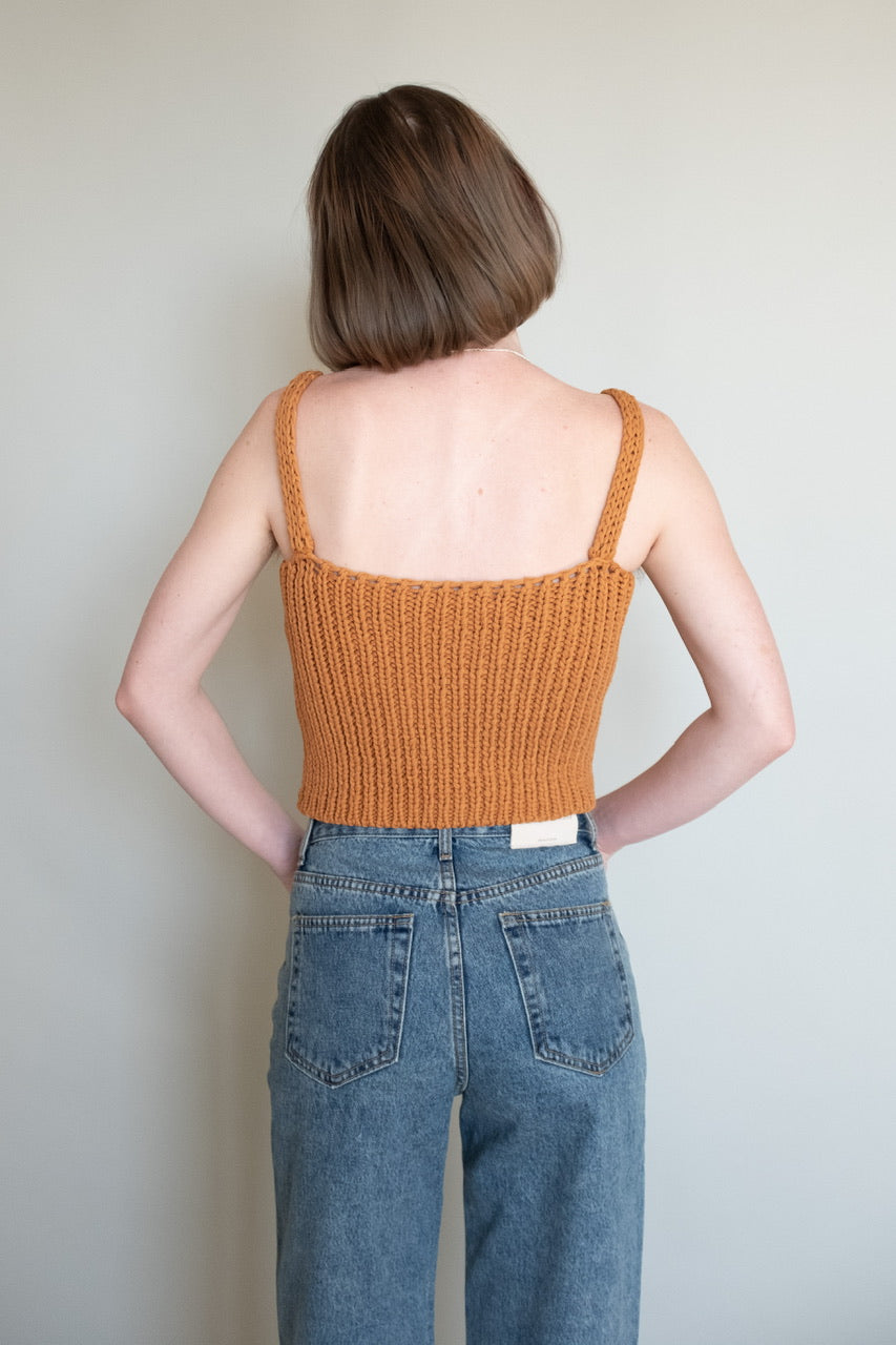 HAND KNITTING SLEEVELESS TOP