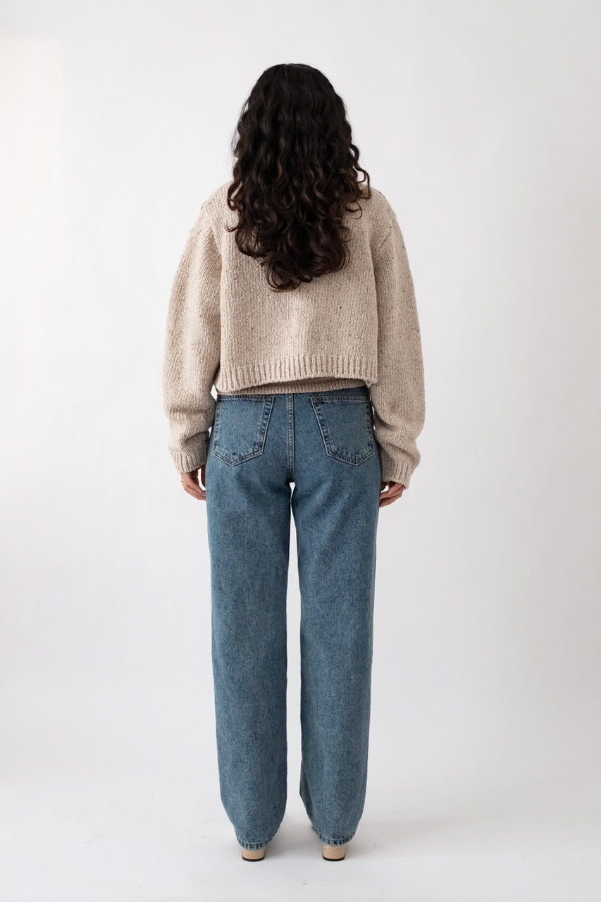 Unbalance Straight Leg Jean