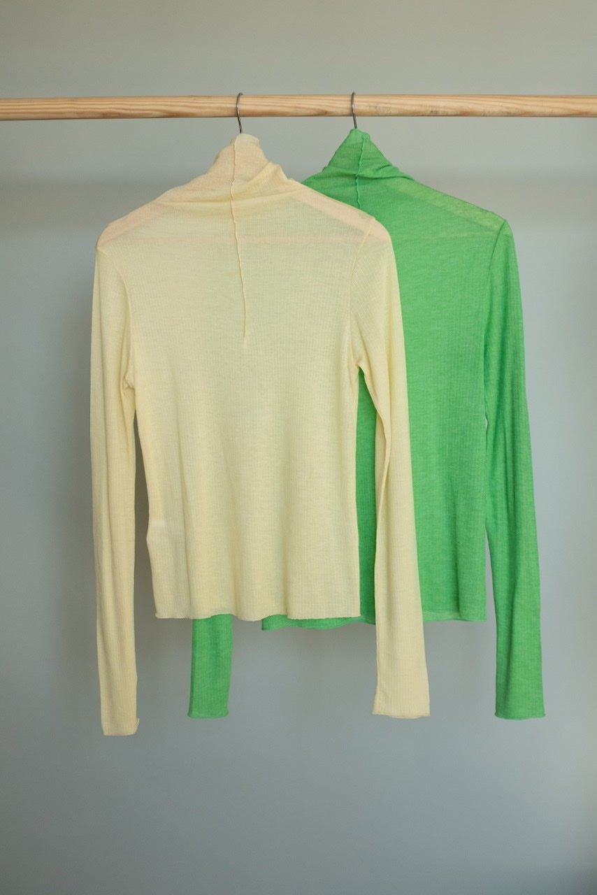 Wool turtleneck in 2 Colors