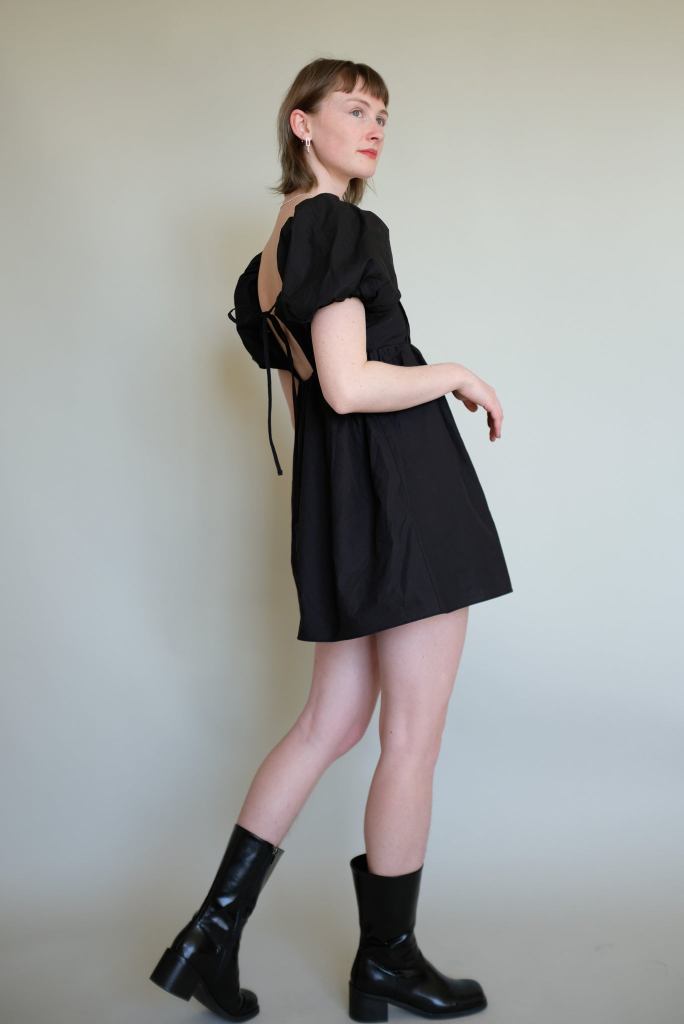 Puff sleeve mini dress in Black