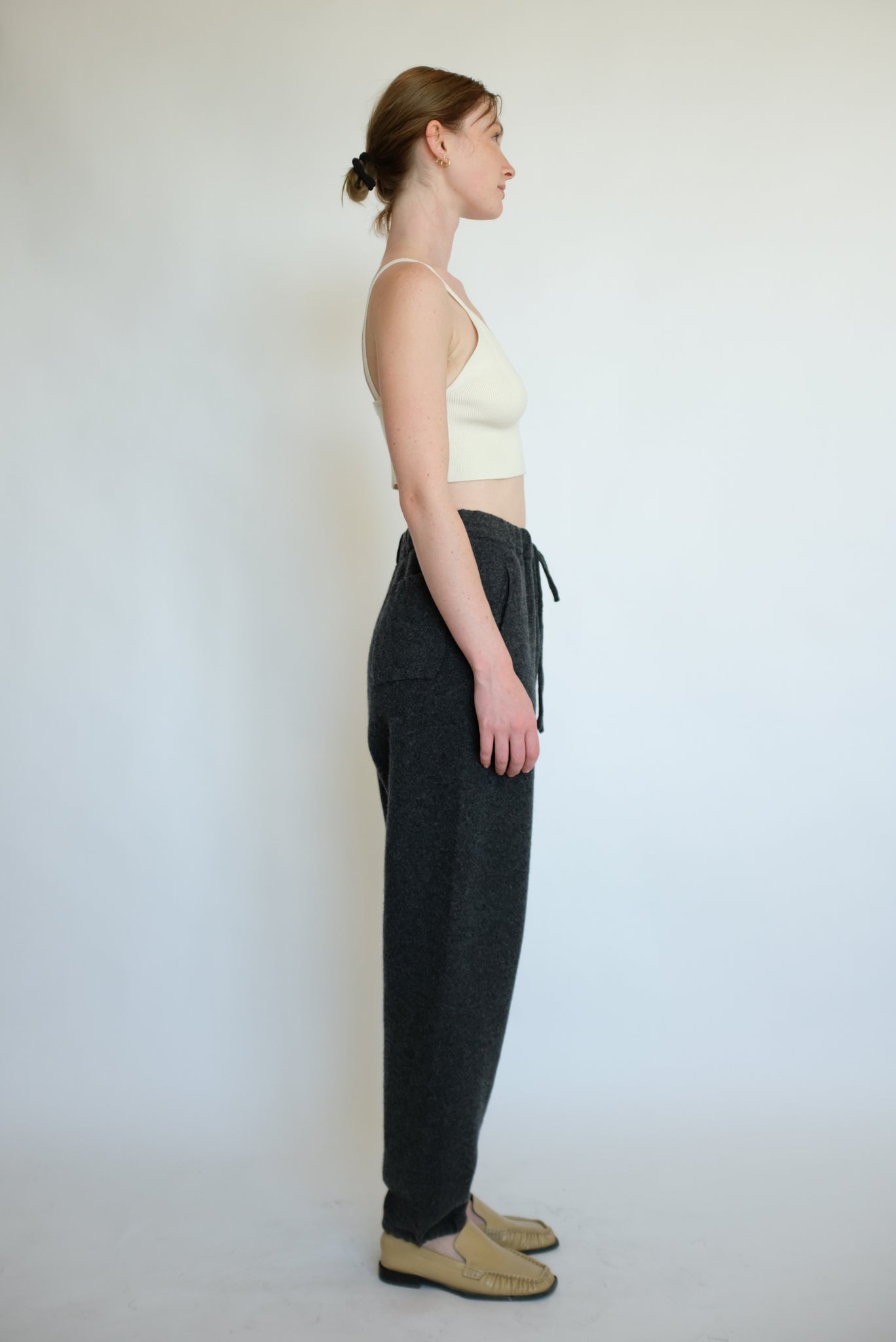 Cashmere Jogger Pants in Charcoal